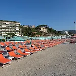 Hotel Western Regina Elena 4*