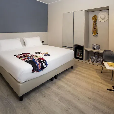 Western Regina Elena Hotel 4*
