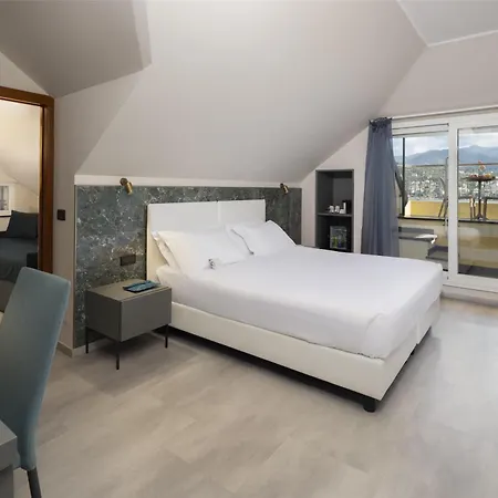Hotel Western Regina Elena 4*