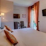 Hotel Western Regina Elena 4*