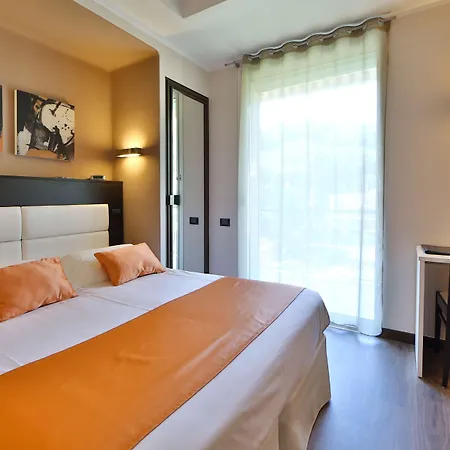 Western Regina Elena 4*