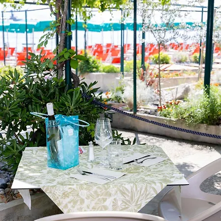 Western Regina Elena