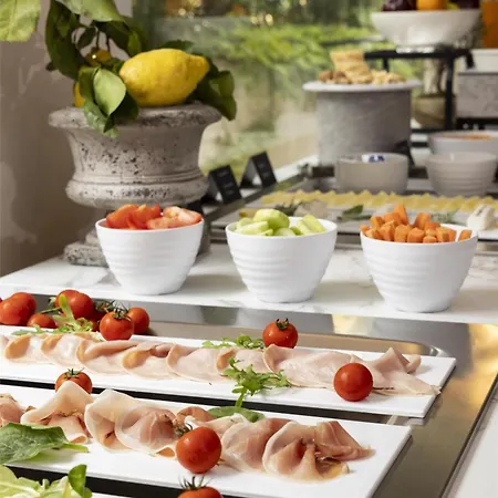 Hotel Western Regina Elena 4*