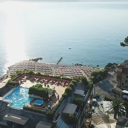 Hotel Western Regina Elena 4*