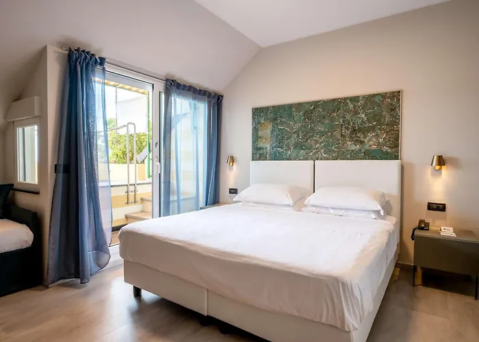 Western Regina Elena 4*