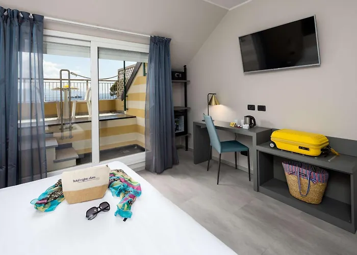 Hotel Western Regina Elena 4*