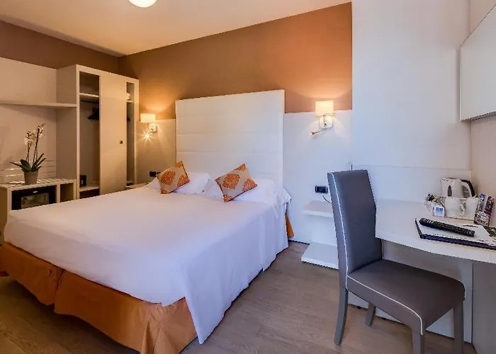 Western Regina Elena